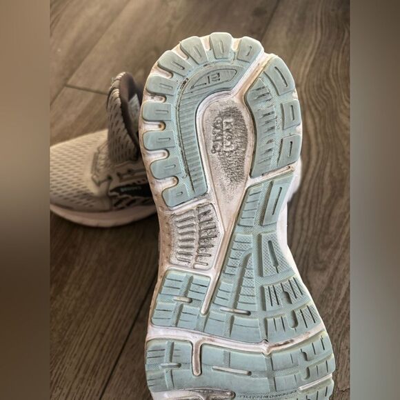 Brooks Gray Running Shoes - Picture 7 of 10